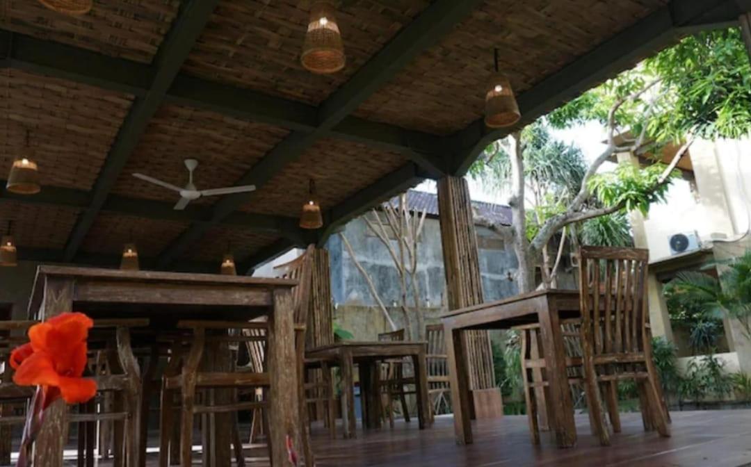 Dalia Budget Hotel Senggigi Exterior foto
