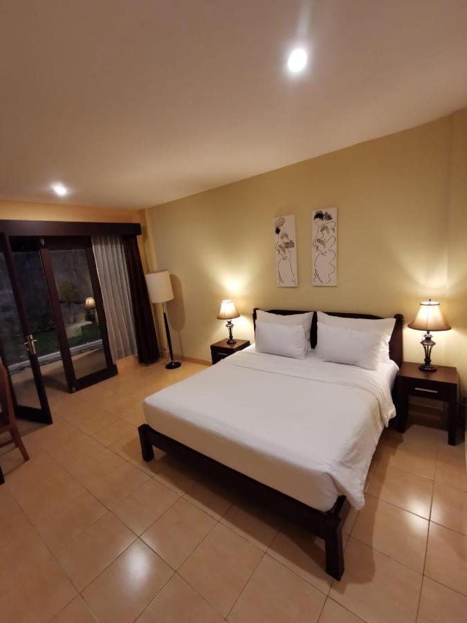 Dalia Budget Hotel Senggigi Exterior foto