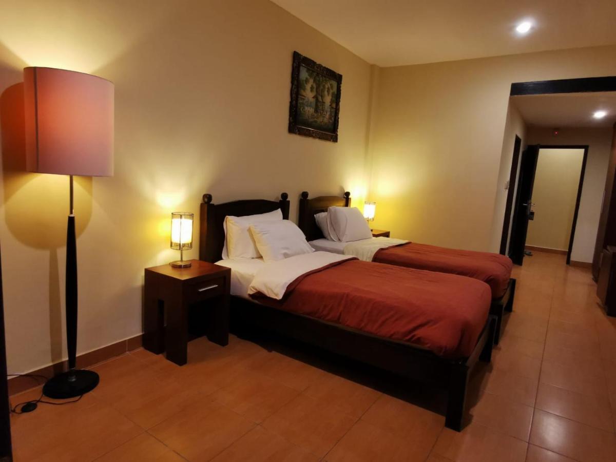 Dalia Budget Hotel Senggigi Exterior foto
